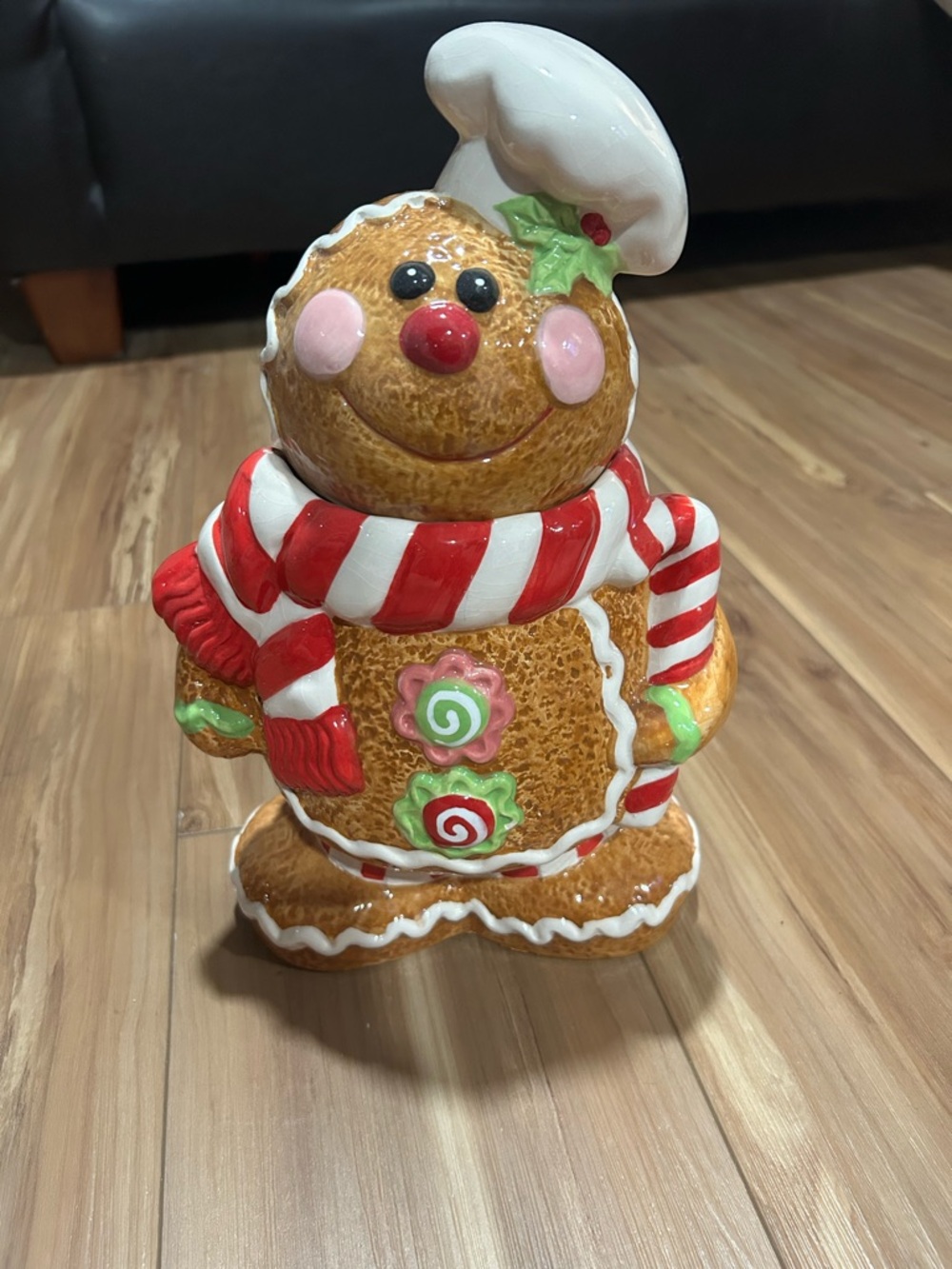 Country Kitchen Collection Gingerbread Lane Festive Gingerbread Cookie Jar